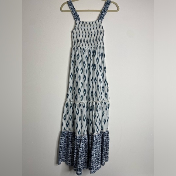 PLAYA LUCILA Smocked Printed Dress Black/White
Print XS - Picture 2 of 5